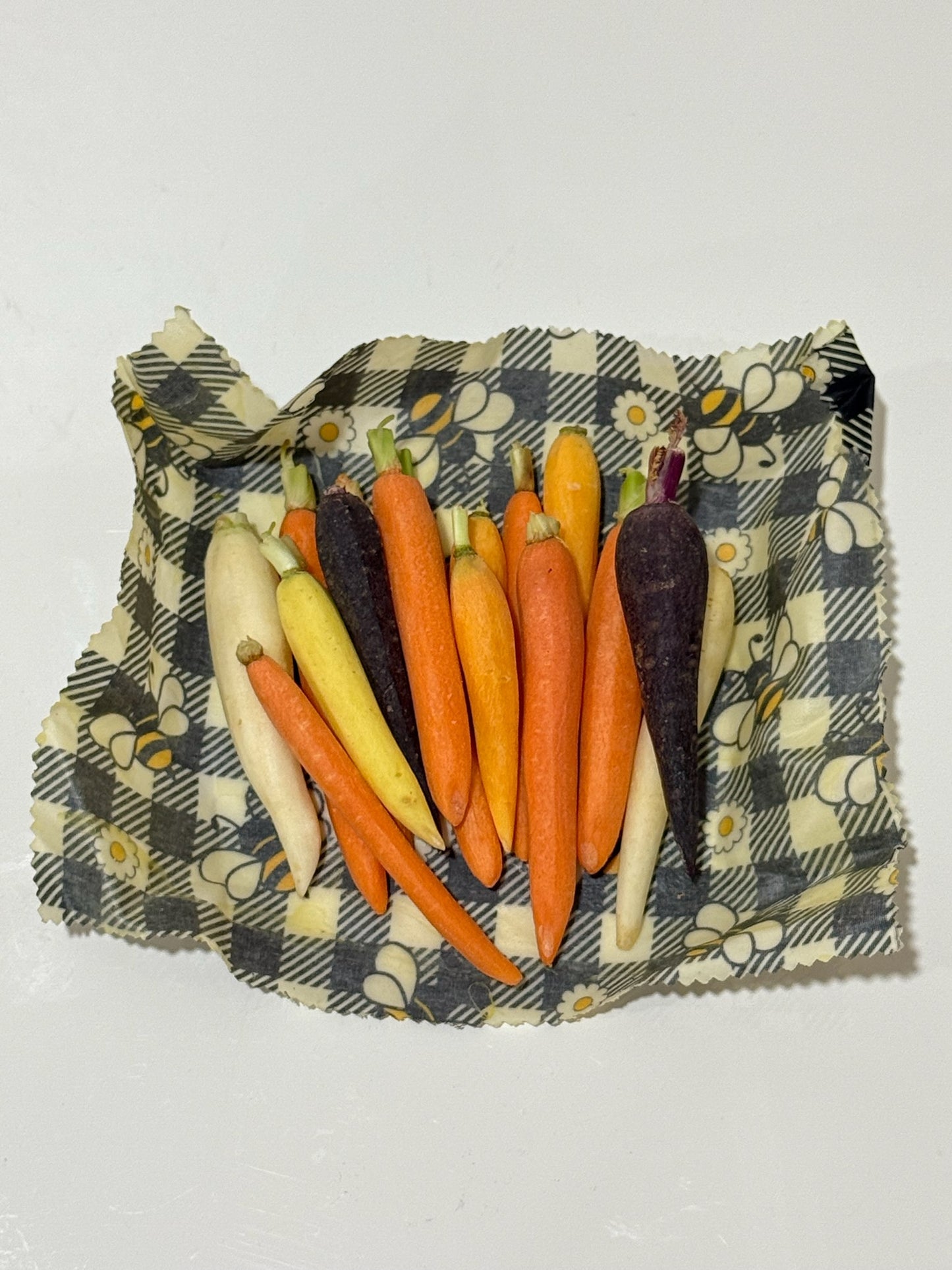Sustain-a-Bee reusable Beeswax food wrap - "Honey Bee" (Pack of Four - Medium 8.5"X10.5")