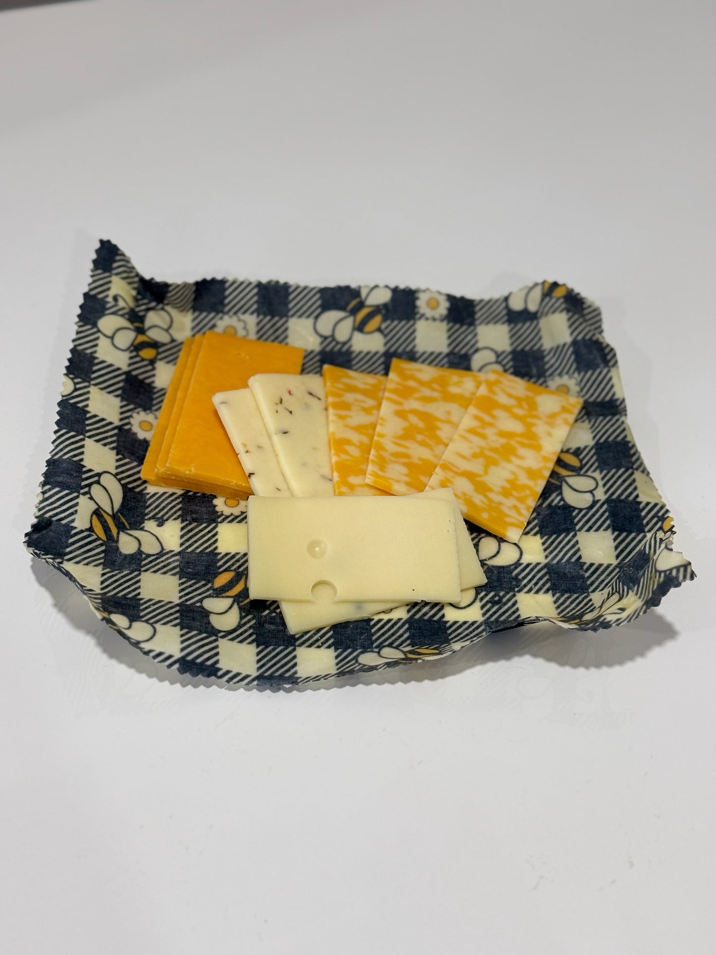 Sustain-a-Bee reusable Beeswax food wrap - "HoneyBee" (Pack of Three - Small, Medium & Large)